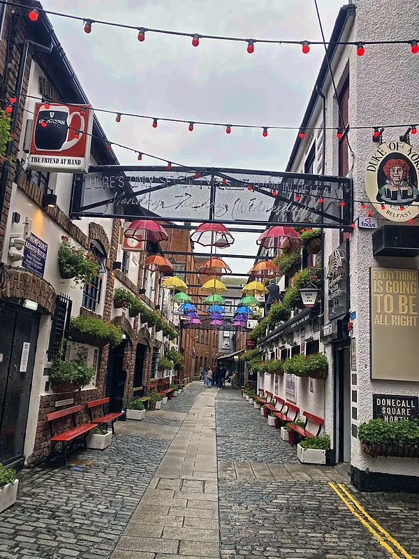 Commercial Court by day
