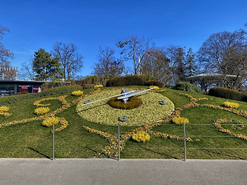 The flower clock