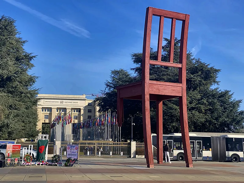Broken Chair outside the UN