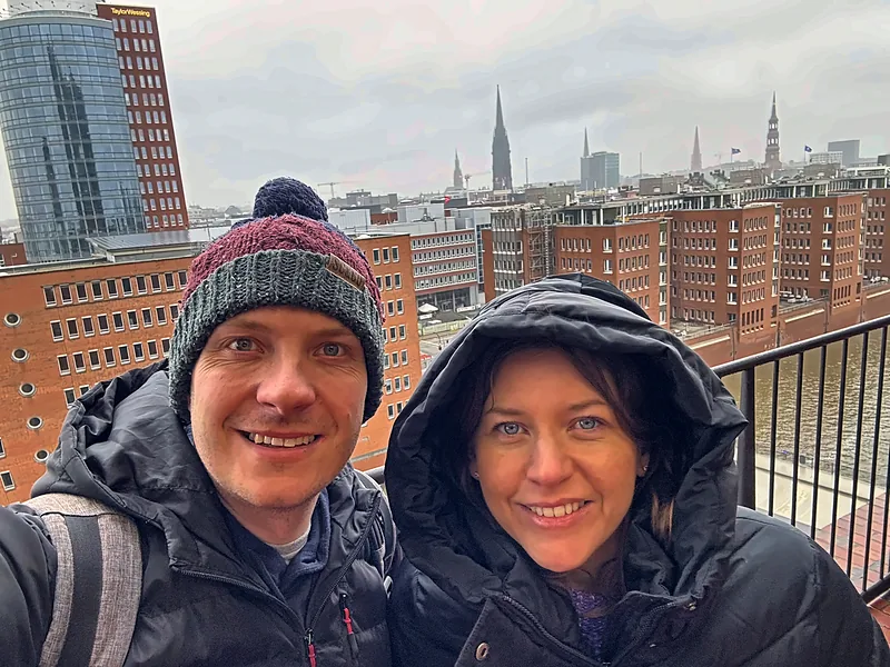 Us above the harbour