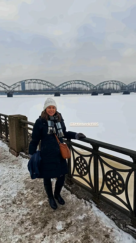 The frozen Daugava and the railway bridge